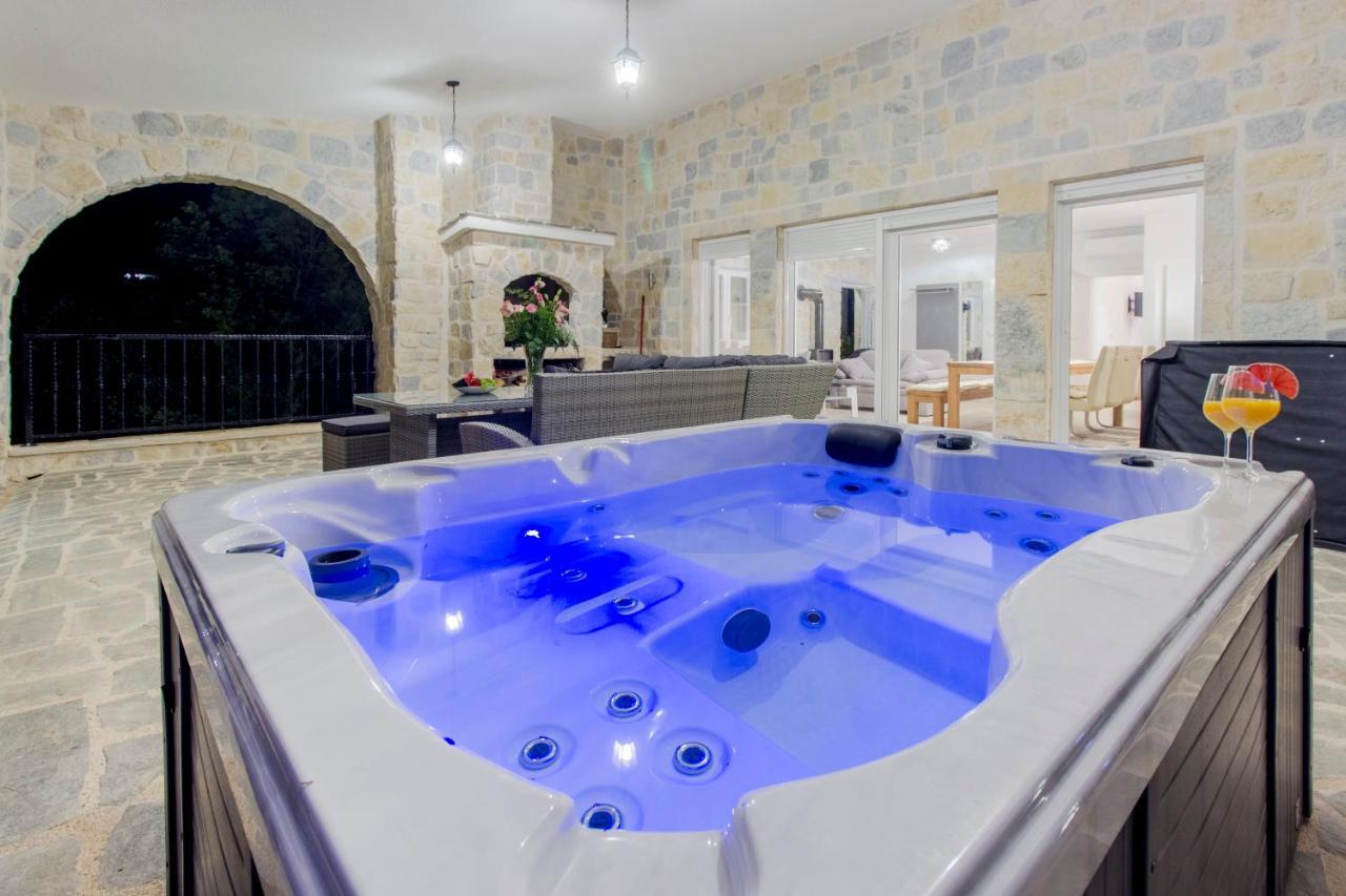Apartamento Dalmata Lounge Starigrad Paklenica Exterior foto