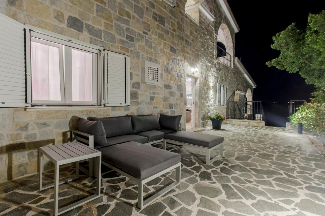 Apartamento Dalmata Lounge Starigrad Paklenica Exterior foto