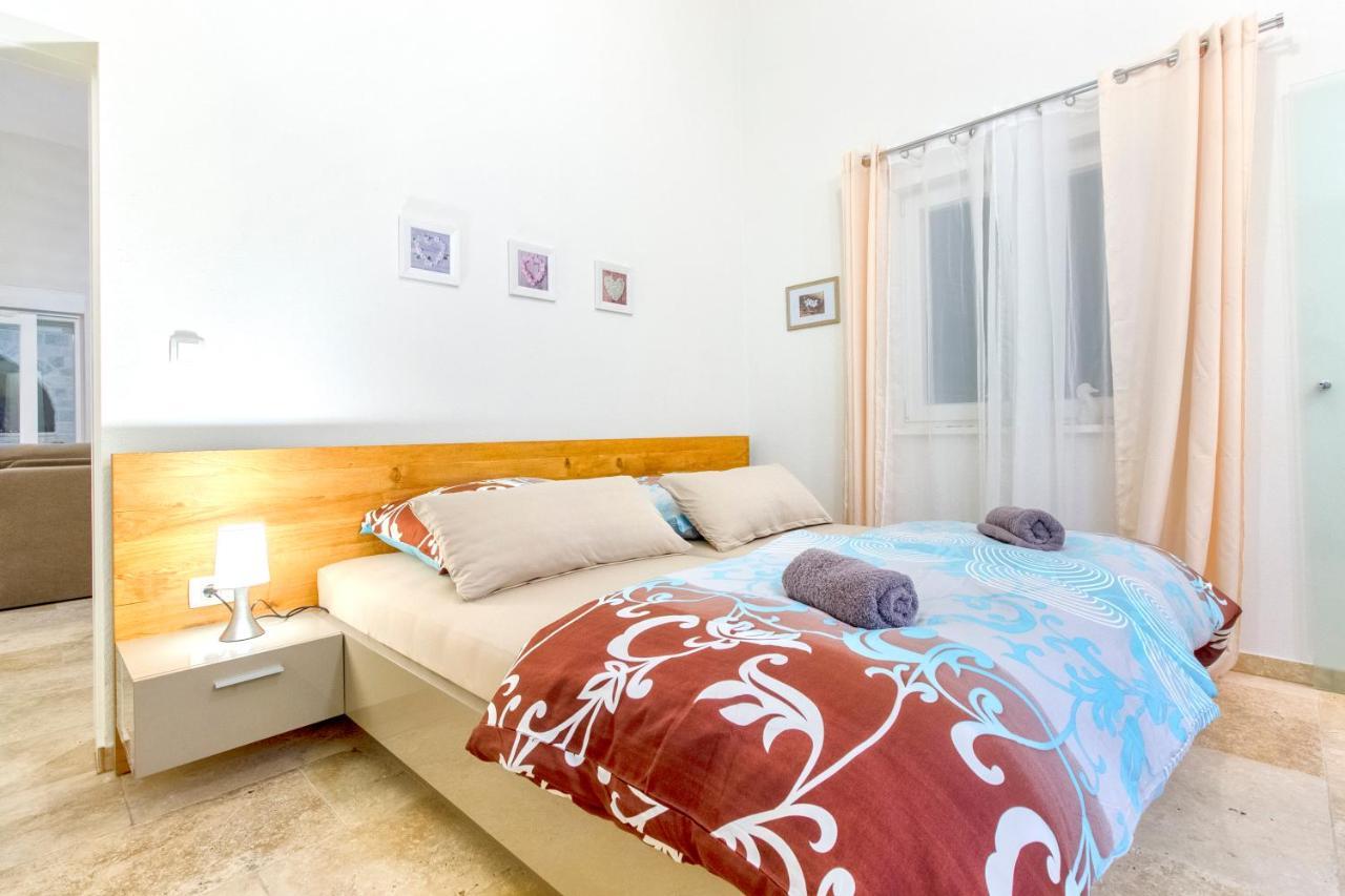 Apartamento Dalmata Lounge Starigrad Paklenica Exterior foto
