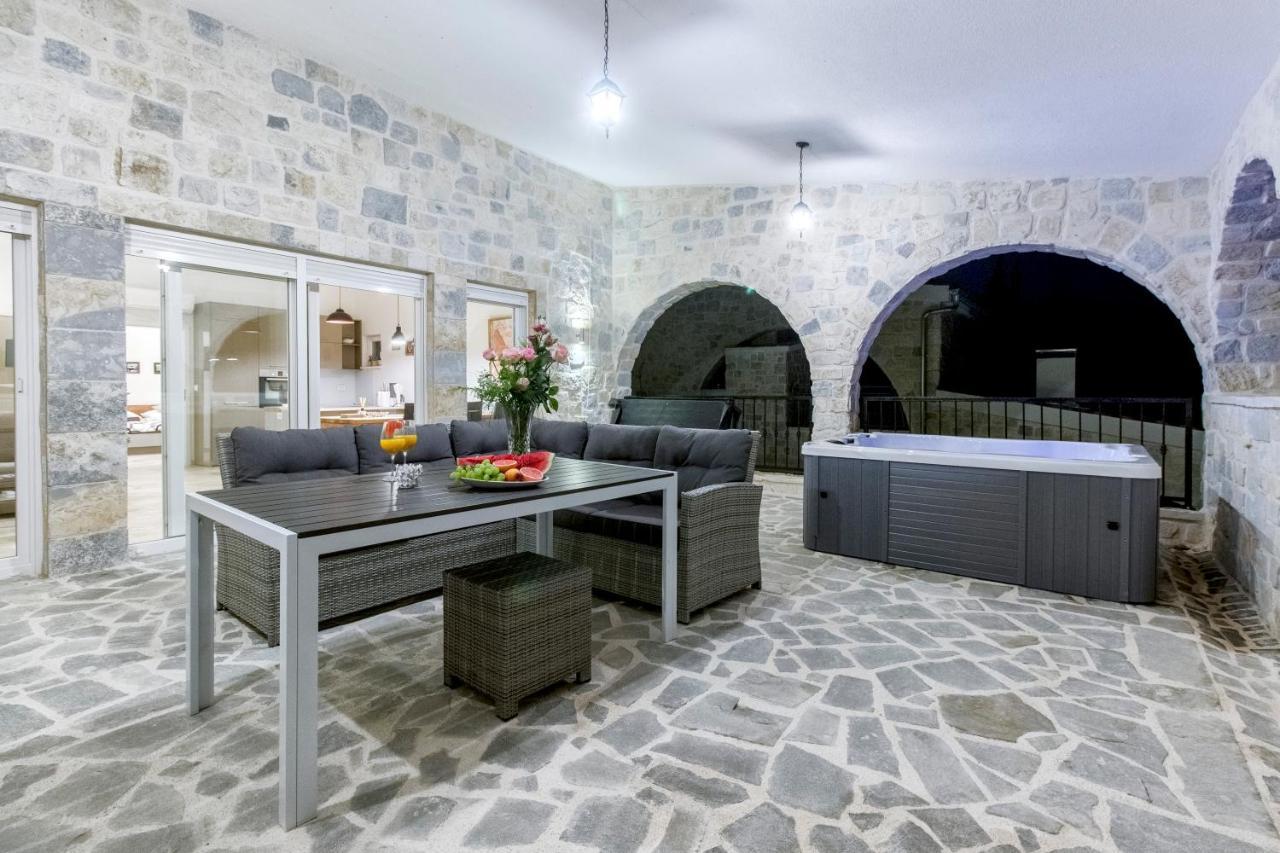 Apartamento Dalmata Lounge Starigrad Paklenica Exterior foto