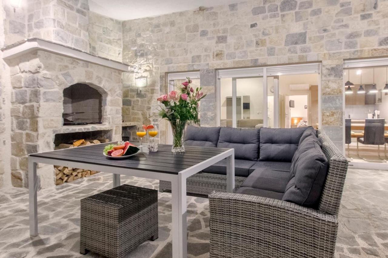 Apartamento Dalmata Lounge Starigrad Paklenica Exterior foto