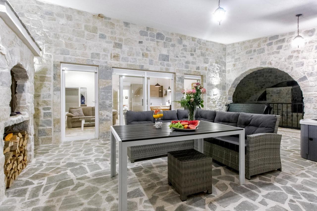 Apartamento Dalmata Lounge Starigrad Paklenica Exterior foto